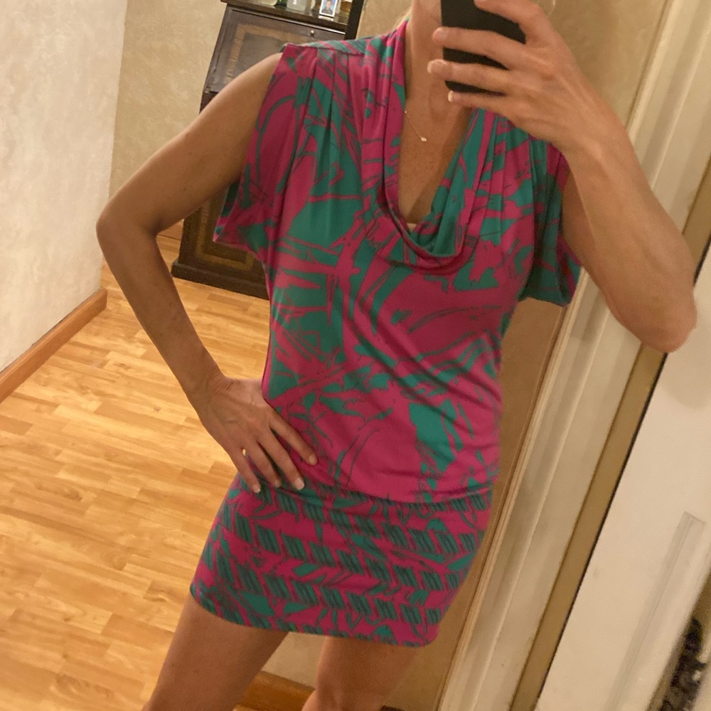 BCBG Pink & Green Floral Tropical Print Scoopneck Dress NWOT